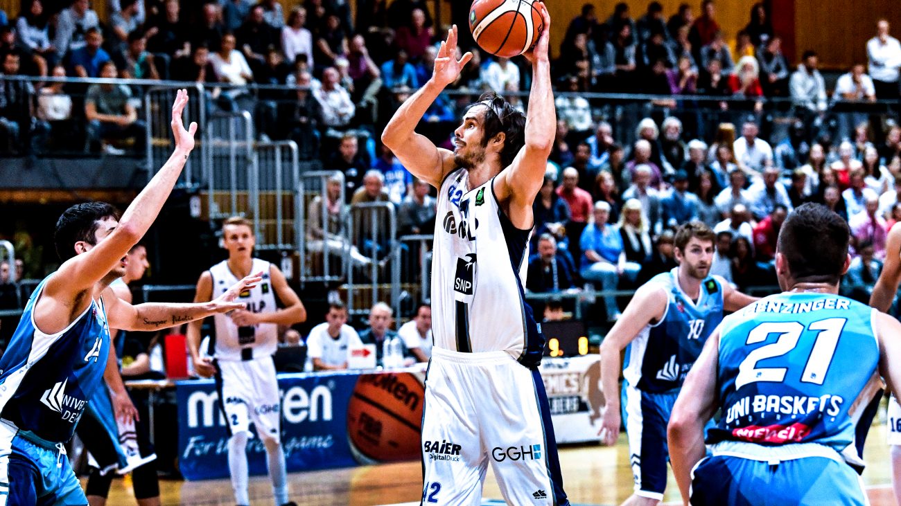 MLP Academics Heidelberg vs. Uni Baskets Paderborn 2018
42 Daniel Oppland
©vaf-foto/Alfred Gerold
www.as-sportfoto.de
Alfred Gerold Feldstrasse 114 68259 Mannheim 
fon.0178/4550793 vaf-foto@web.de